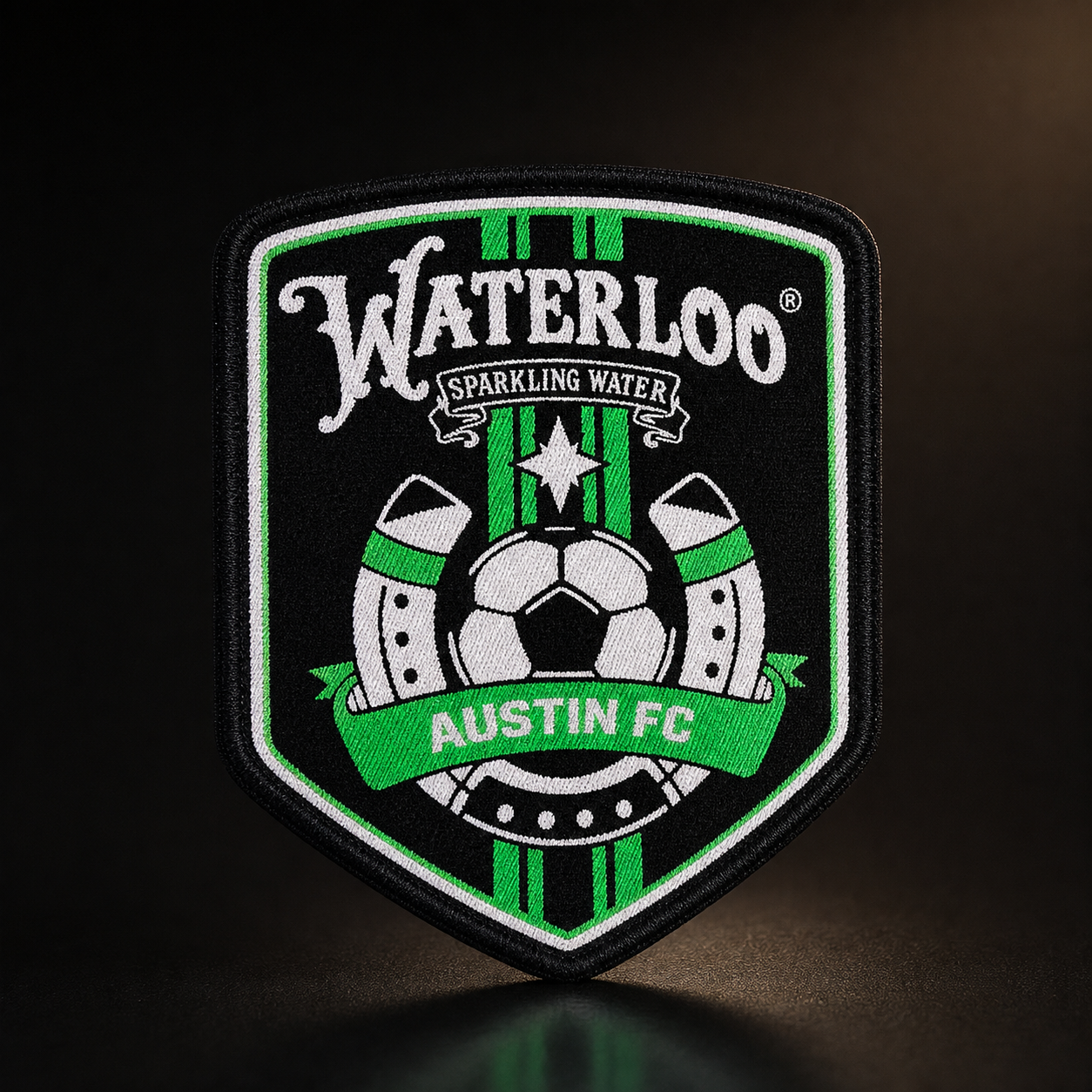 Detailed graphic apparel label woven custom patches